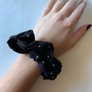 polka-dot scrunchie